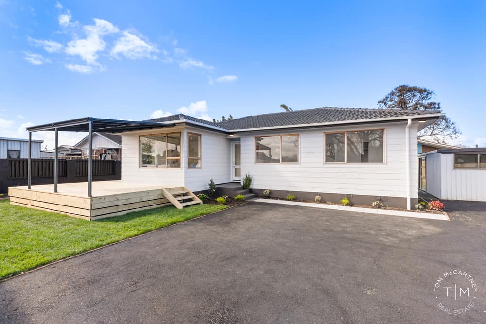 12 Desmond Place, Ōtara